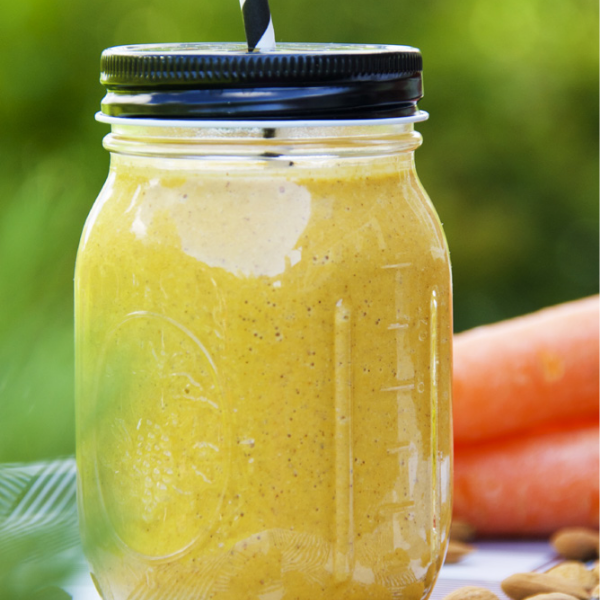 Carrot Cake Protein Smoothie Recipe