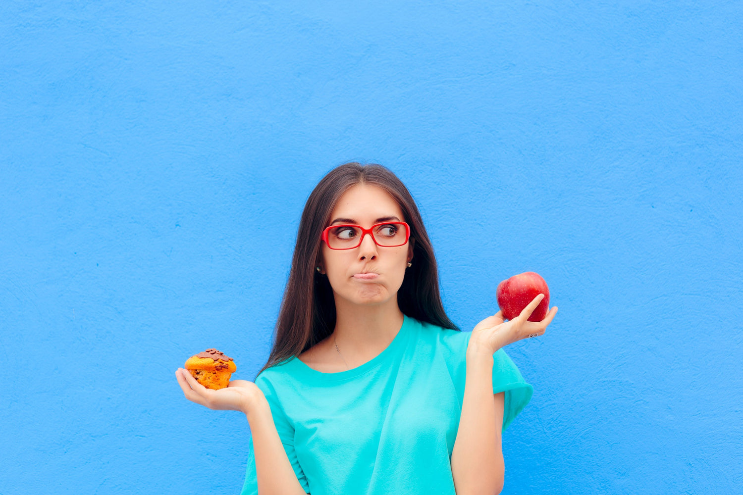 9 Hacks to Outsmart Cravings in 2022