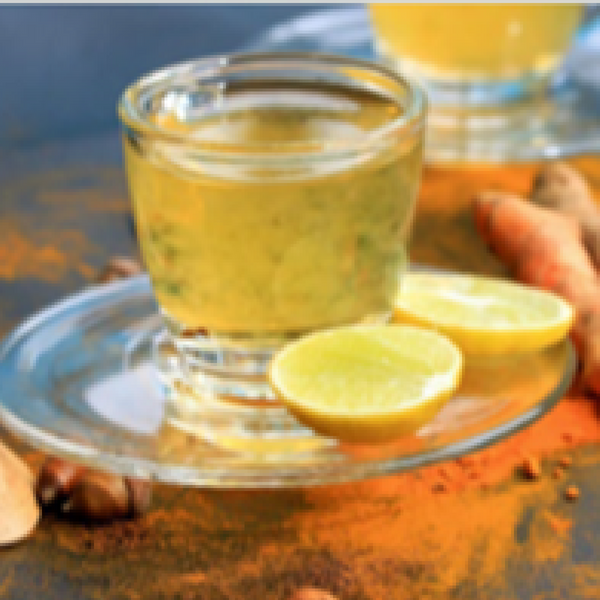 ALKALINE DIET RECIPE: LEMON & TURMERIC WATER